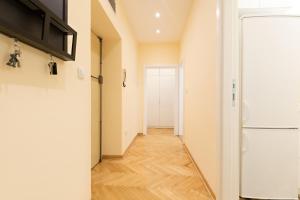 Belgrade Center Apartment IV