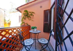Collection Spanish Steps Apartments
