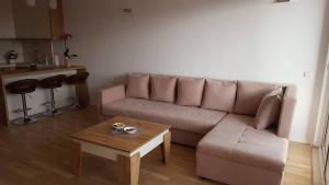 Apartman "Alex & Nina"