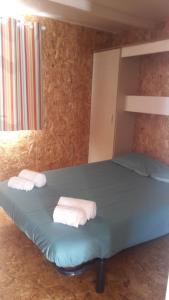 Bungalow room in Parque de Campismo da Praia da Barra