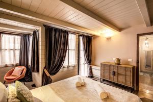 DeCharme apartment with terrace in Monti