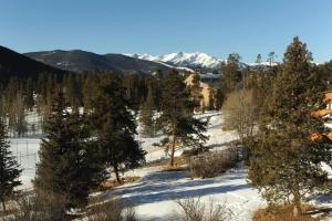 Three-Bedroom Apartment room in Aspen Ridge Condominiums by Keystone Resort