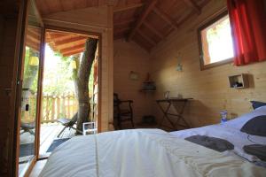 B&B / Chambres d'hotes Nuits perchees a Laroque : photos des chambres