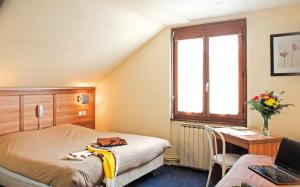 Hotels Logis - Hotel Restaurant Bellevue Annecy : photos des chambres