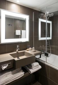 Park, Sleep and Fly package - 14 days parking included room in Novotel Brussels Airport