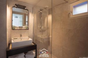 Hotels La maison des pecheurs : Chambre Double Standard avec Terrasse