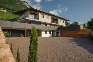 Tholr - Ferienwohnungen - Tramin - تيرمينو