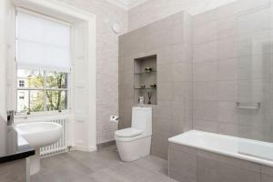 7-9 Rothesay Place, Edinburgh, EH3 7SL, Scotland.