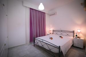 Aias Summer House Salamina Greece