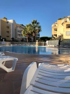 Appartements Front beach Luxury near Nice airport : photos des chambres