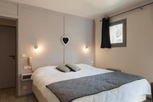 Hotels Chalet-Hotel Le Belvedere : photos des chambres