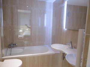 Hotels Hotel La Flore : photos des chambres