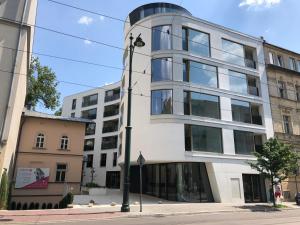 City of The Kings Piano Apartment