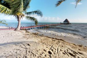 Condo #24 @ Beachside Villas