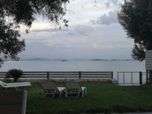 Stamis Seaside Apartment