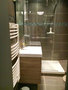 Charmant 2 pièces à 50 M de la mer