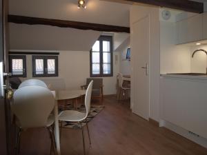 Appartements Appart face au mail : photos des chambres