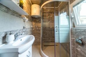 Lux Apartment in Downtown