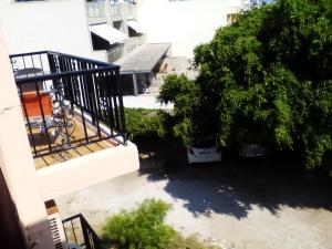 Nikolas Apartments