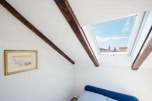 Sugar Suite,Self Check In,Split City Center!!