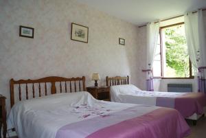 B&B / Chambres d'hotes Le lac aux fees : Chambre Double Deluxe (2 Adultes + 1 Enfant)