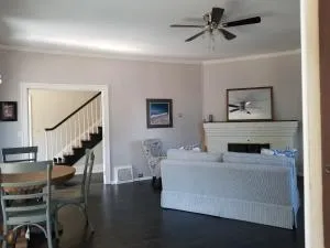 Charlevoix House - Charlevoix