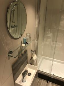 Standard Double Room room in The Wolf Inn