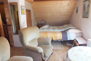 Maisons de vacances Gite rustique sous combles : photos des chambres