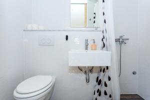 Twin Room with Terrace and Sea view   room in Apartments and rooms by the sea Slano Dubrovnik - 8737