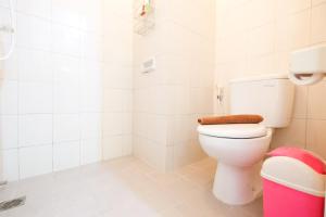 Studio Signature Park Grande Apartment Near MT Haryono By Travelio