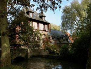 B&B / Chambres d'hotes Le Moulin Fleuri du Petit Appeville : photos des chambres