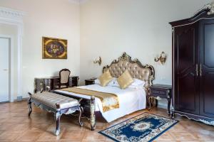 Deluxe Double Room with Terrace room in Villa Royal