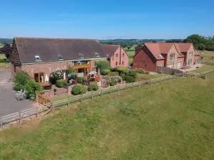 The Dinney Holiday Cottages - Highley