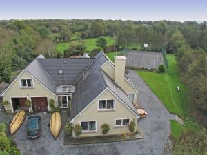 Camillaun Lodge with Lough Corrib Boat Hire