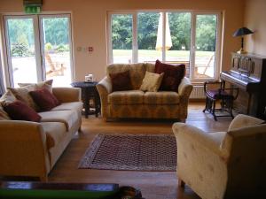 Camillaun Lodge with Lough Corrib Boat Hire