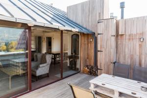 Apartment Tato And Ninis