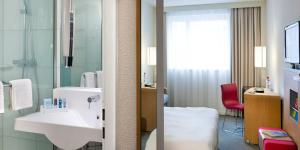 Hotels Novotel Evry Courcouronnes : photos des chambres