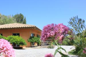 Maisons de vacances La Poussada, maisons ecologiques avec vue mer : photos des chambres