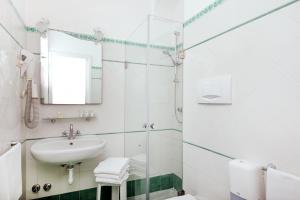 Standard Double Room with Sea View room in Hotel Pupetto