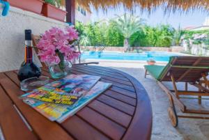 Murter-Center, studio for 2 with sauna &Jacuzzi