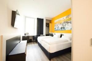 Standard Double Room with City View room in Carathotel Düsseldorf City