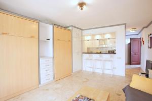 Coronado Studio Marbesa