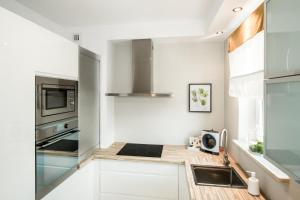 Apartamenty Złota 15 Chęcińska Street