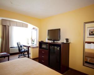 King Room with Sofa Bed - Non-Smoking room in Quality Inn Fuquay Varina/ Holly Springs