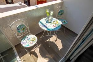 Rose Gold Rooms & Studio with balcony
