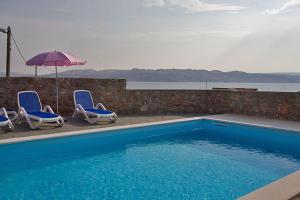 Apartment Annabella with Pool and sea view