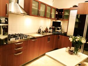Unique sea view apartment, center, 100m2