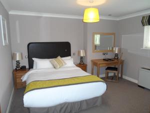 Premier Double Room - Disability Access room in Breckland Lodge