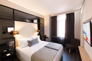 Comfort Double Room with City View