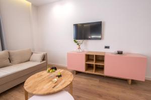 Glow Boutique Hotel & Suites